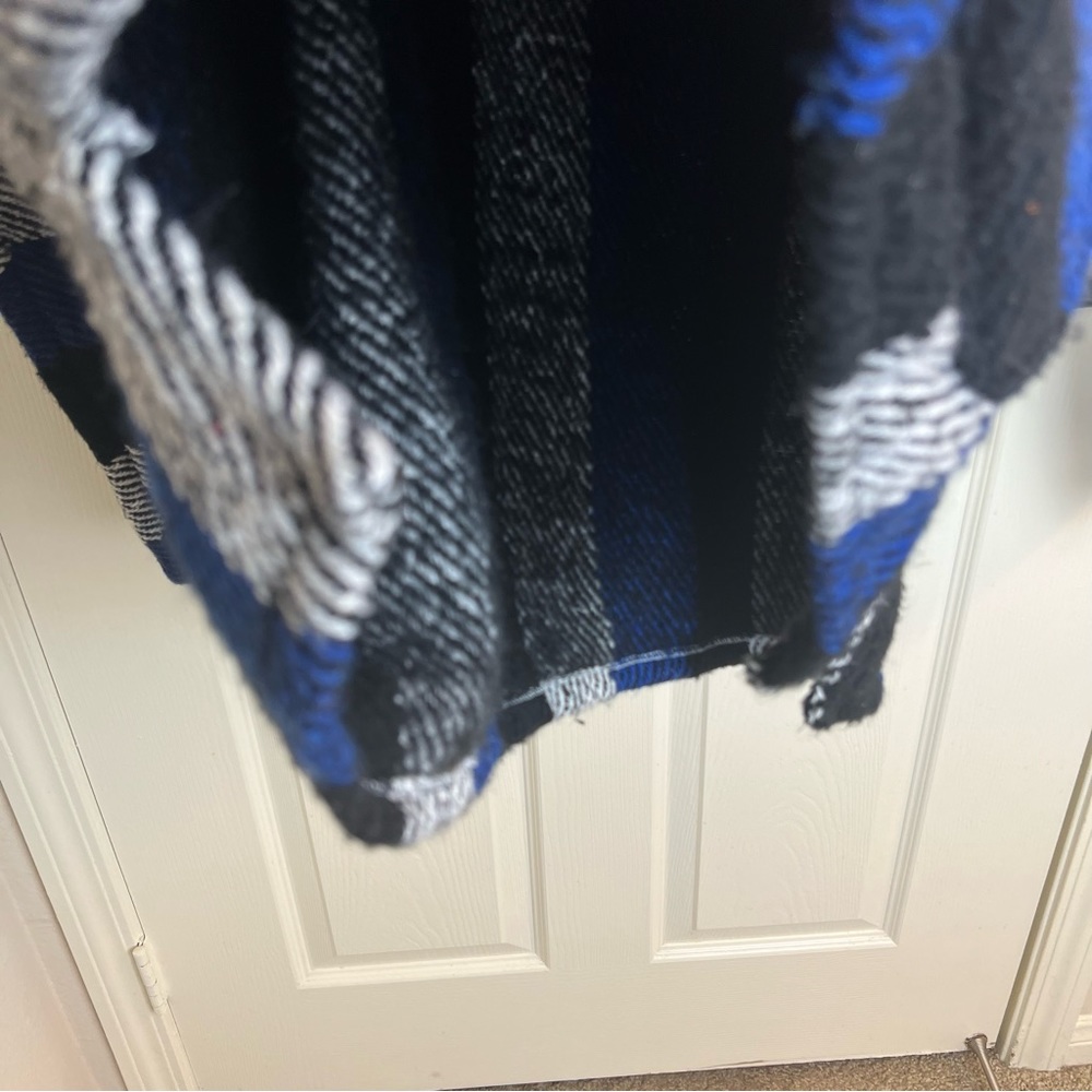 Striped Hooded Rug Poncho - Picture 6 of 17